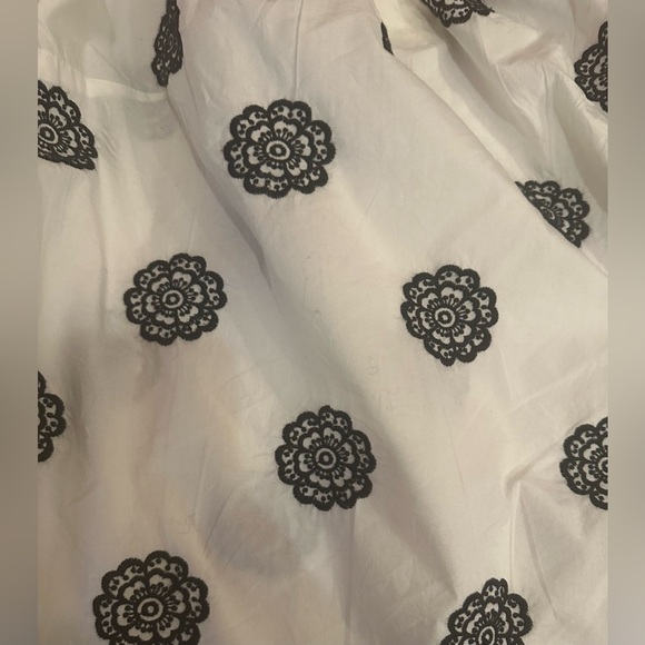 Anthropologie Maeve Cornelia Embroidered Top Small 100% cotton - Picture 4 of 11